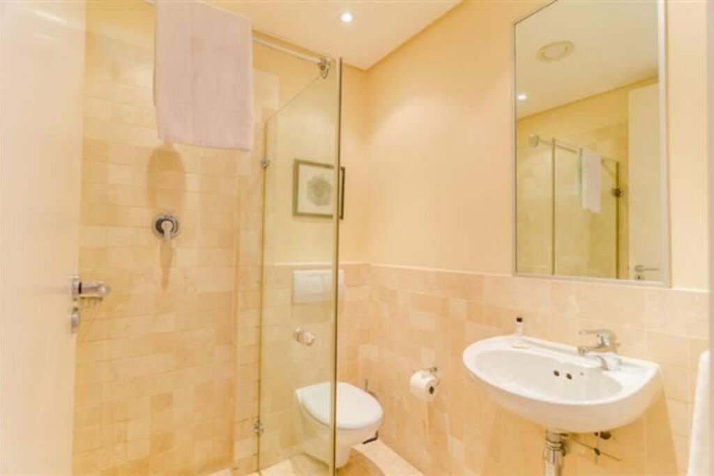 Parama 003 Secure, Luxurious Waterfront Apartment Κέιπ Τάουν Εξωτερικό φωτογραφία