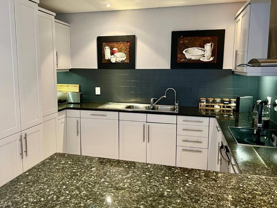 Parama 003 Secure, Luxurious Waterfront Apartment Κέιπ Τάουν Εξωτερικό φωτογραφία